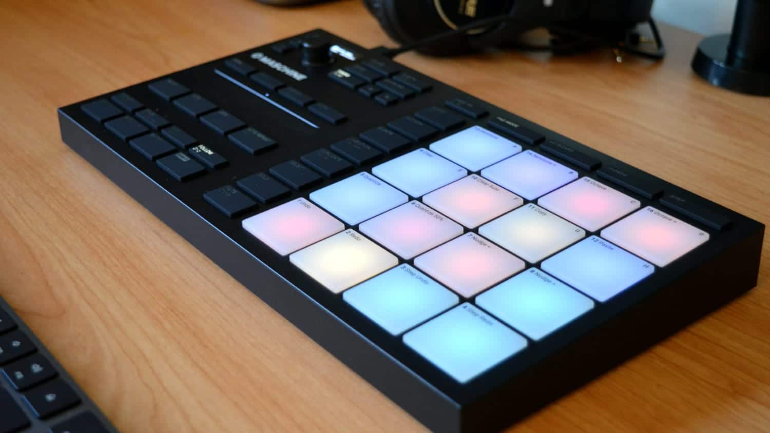 Native Instruments Maschine Mikro MK3