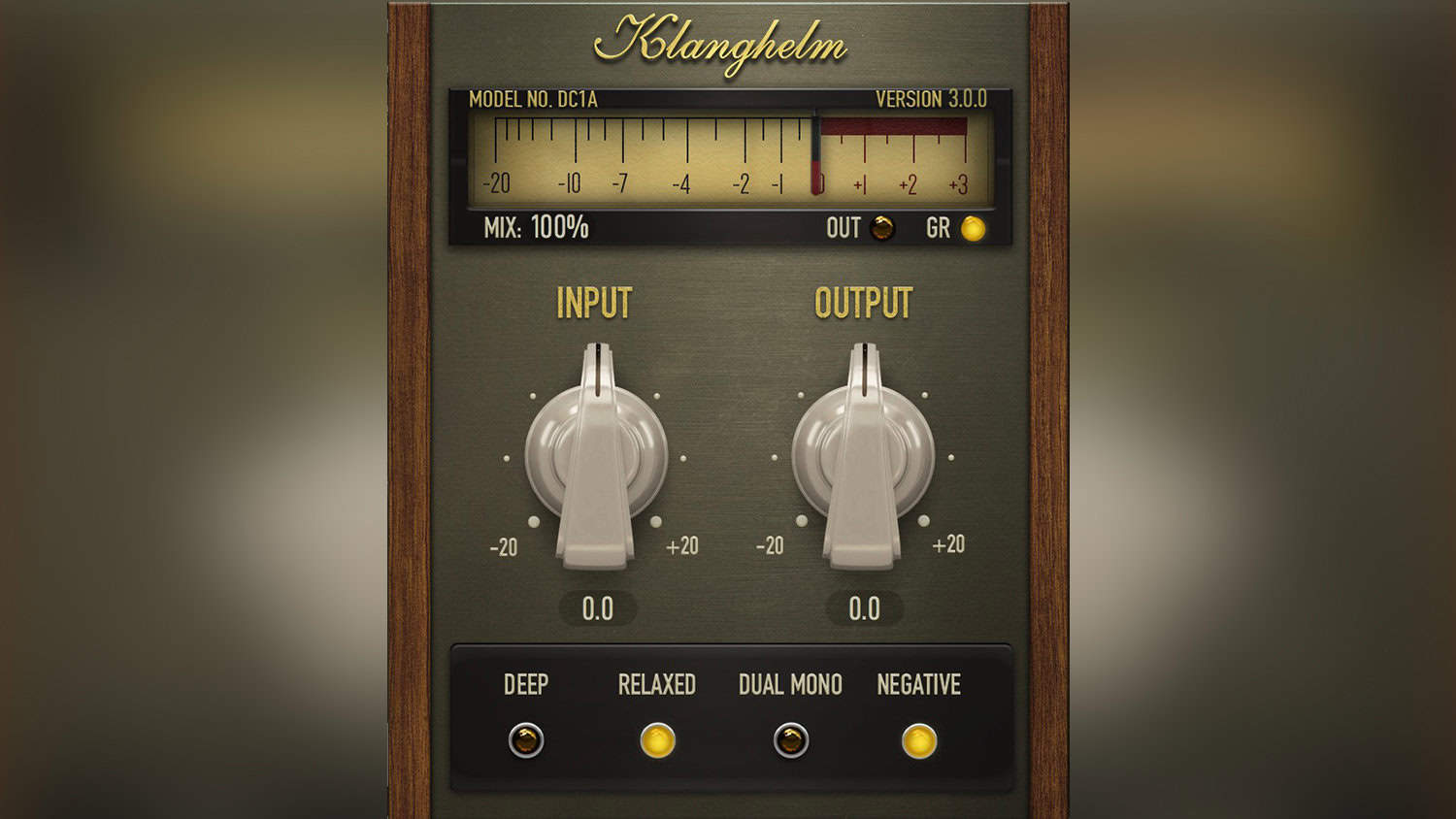 klanghelm dc1a3 free LA-2A plugin GUI with white chickenhead control knobs and horizontal meter