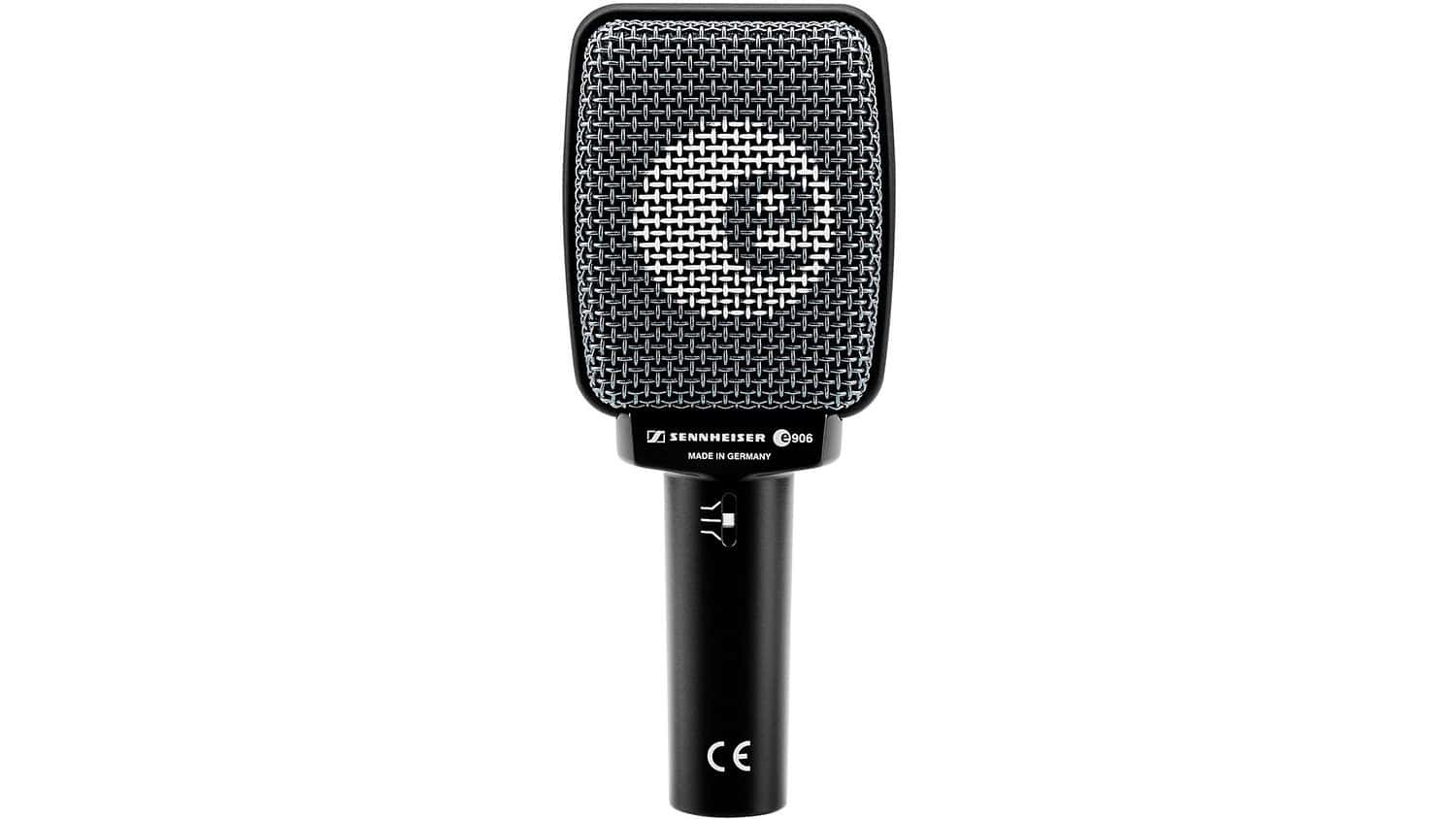 sennheiser e906 front shot with Sennheiser logo on grille face