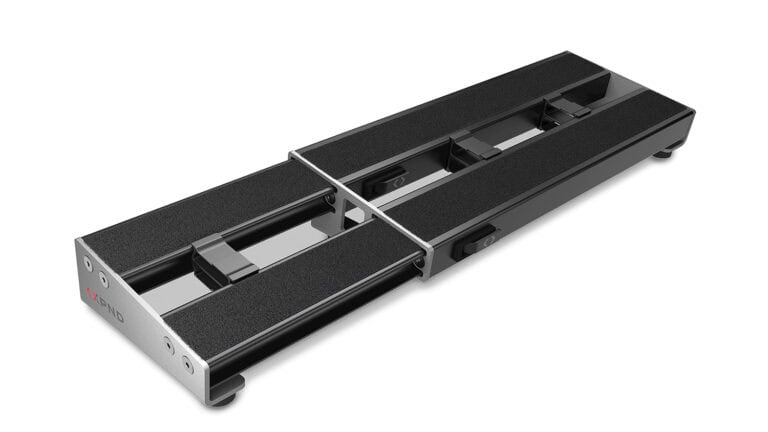 D'Addario XPND expandable pedalboard in black and grey