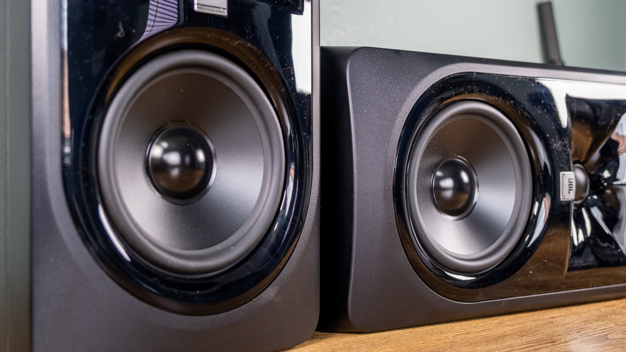 JBL 305P MKII monitor drivers