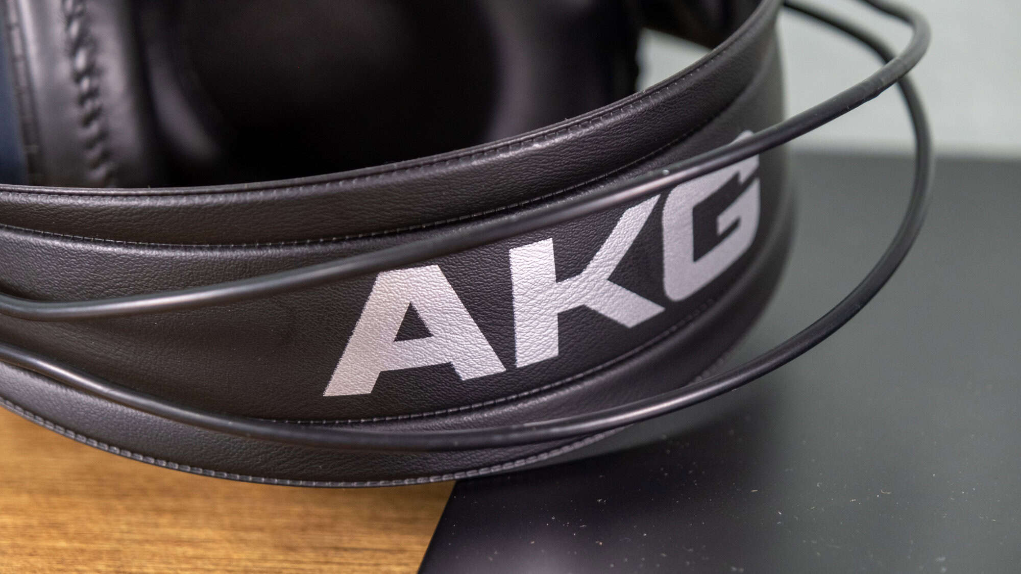 AKG logo on the headband of the AKG K271 MKII