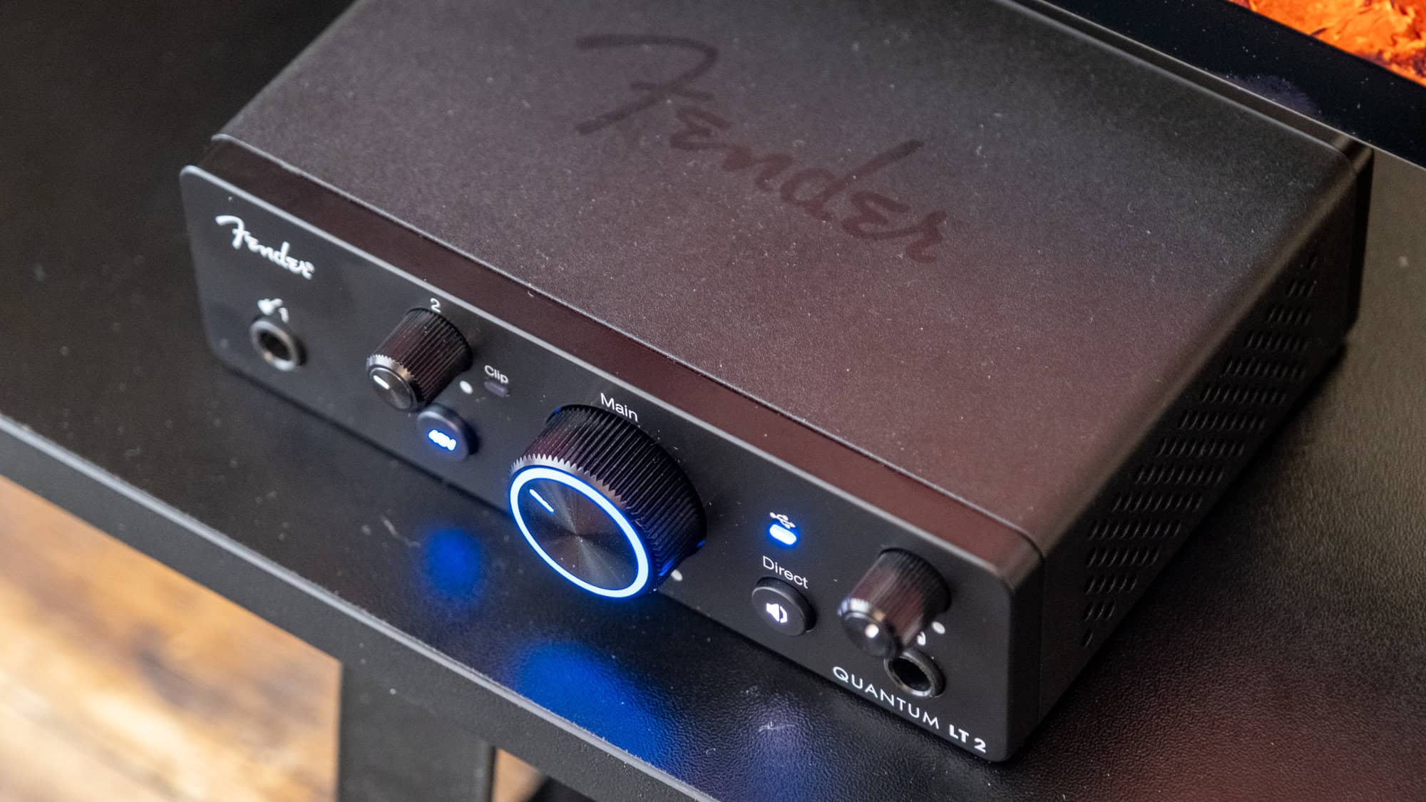 Top-down view of the Fender Quantum LT 2 interface