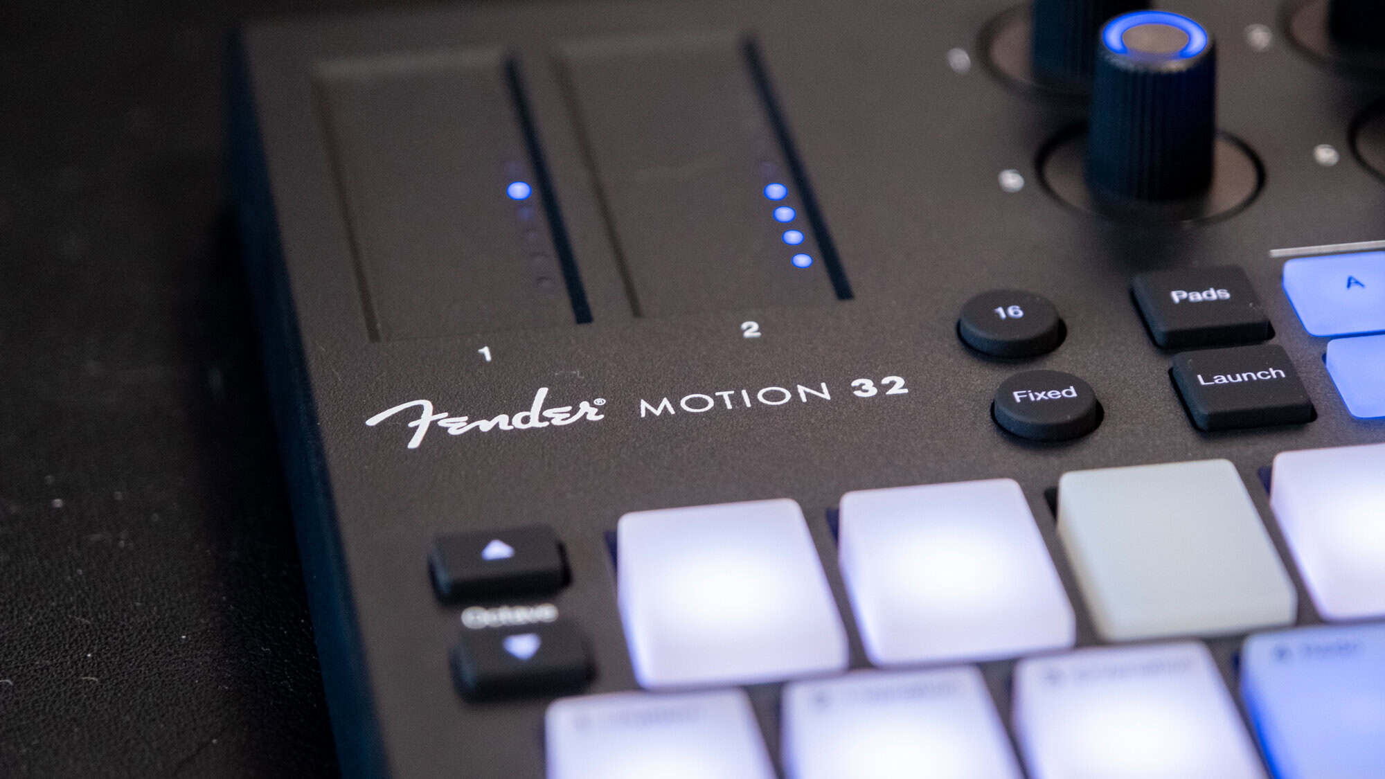 Fender Motion 32