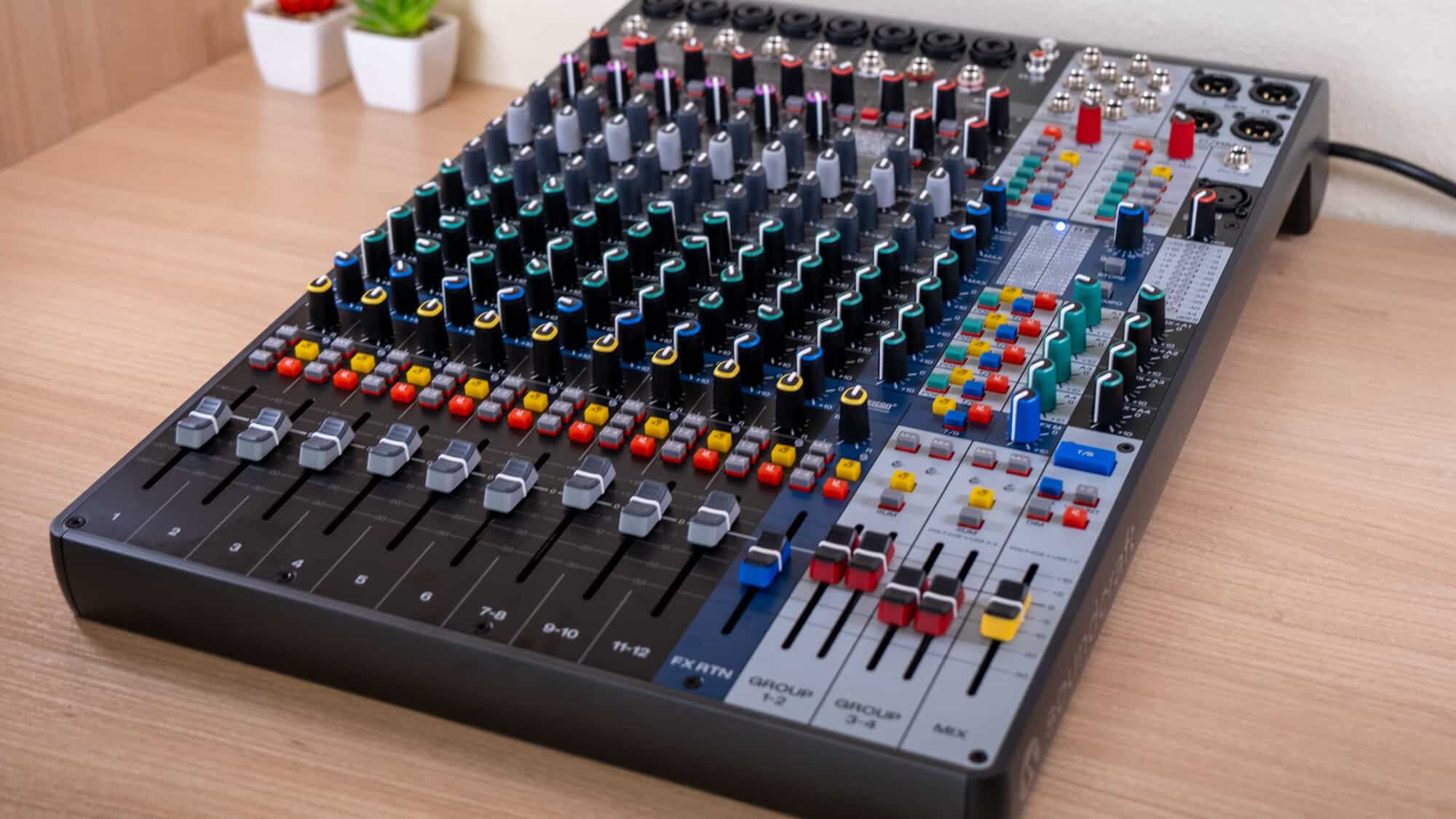 Soundcraft Signature Plus 12 review