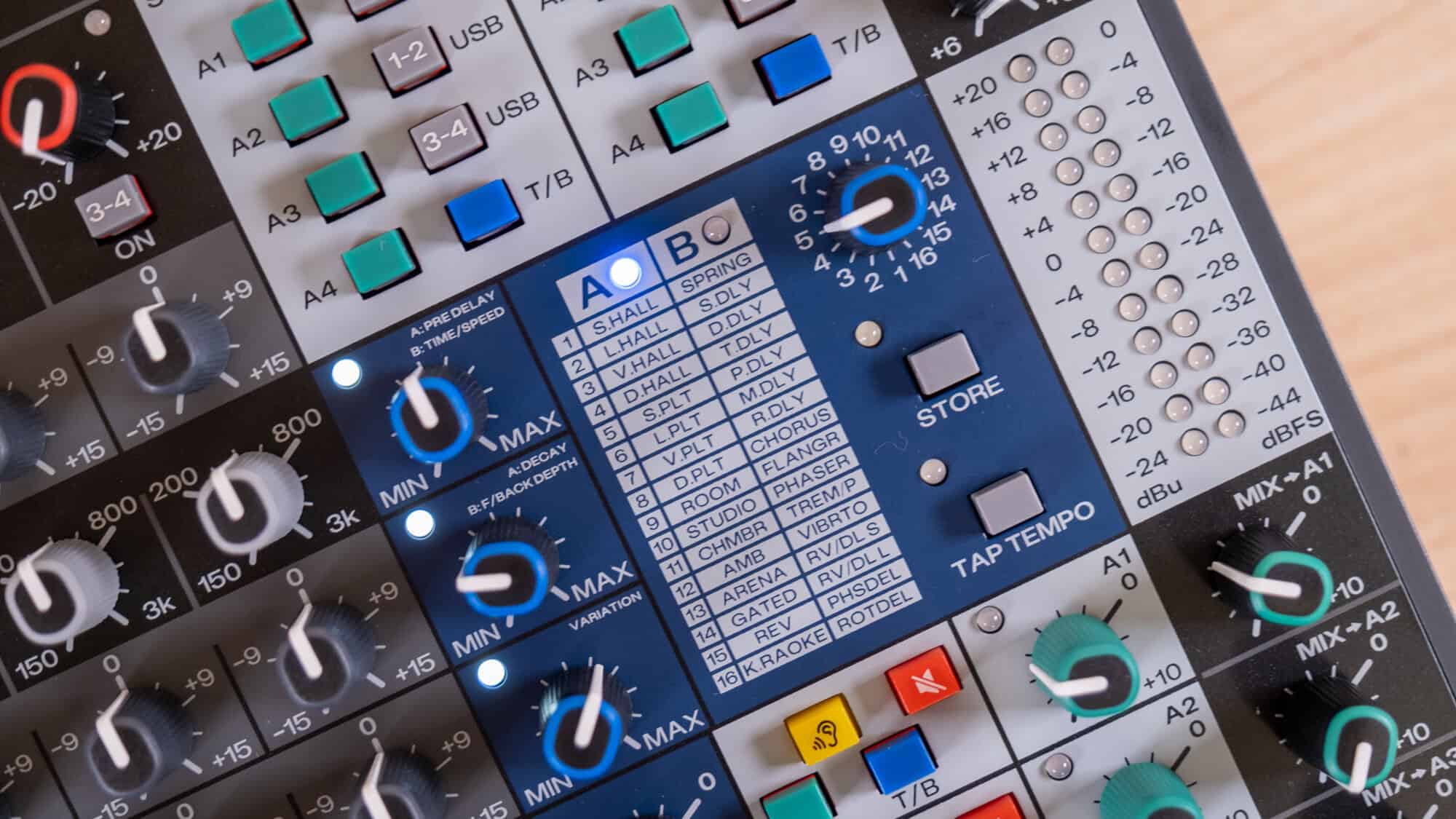 Soundcraft Plus 12 Lexicon effects